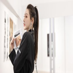 快拨出去我是你老师啊作文：探讨网络写作的奇妙世界